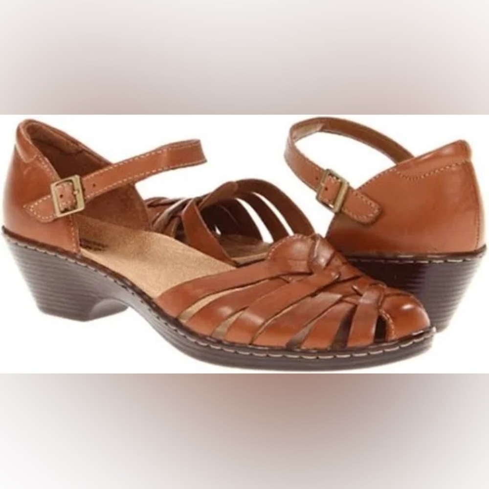 Clarks Sandals Size 11 Wendy Land Brown Leather Fisherman Sandal Soft Cushion